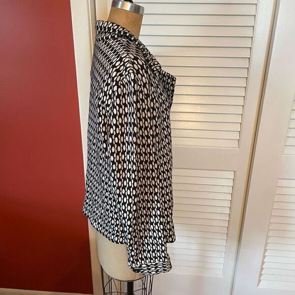 CHICO’S | soft knit black & white jacket size 3 or L - Picture 3 of 7